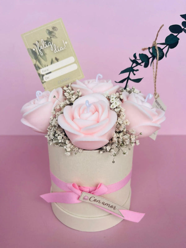 Bouquet De Rosas Blancas Rosadas Caja Beige